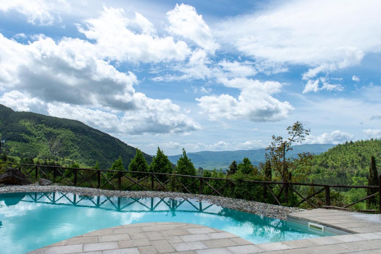 Borgo I Tre Baroni - Spa Suites & Resort Poppi Exterior foto
