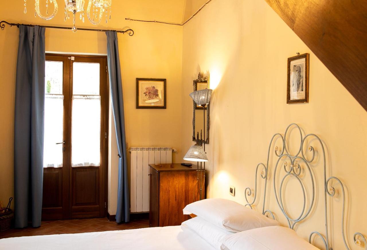 Borgo I Tre Baroni - Spa Suites & Resort Poppi Exterior foto